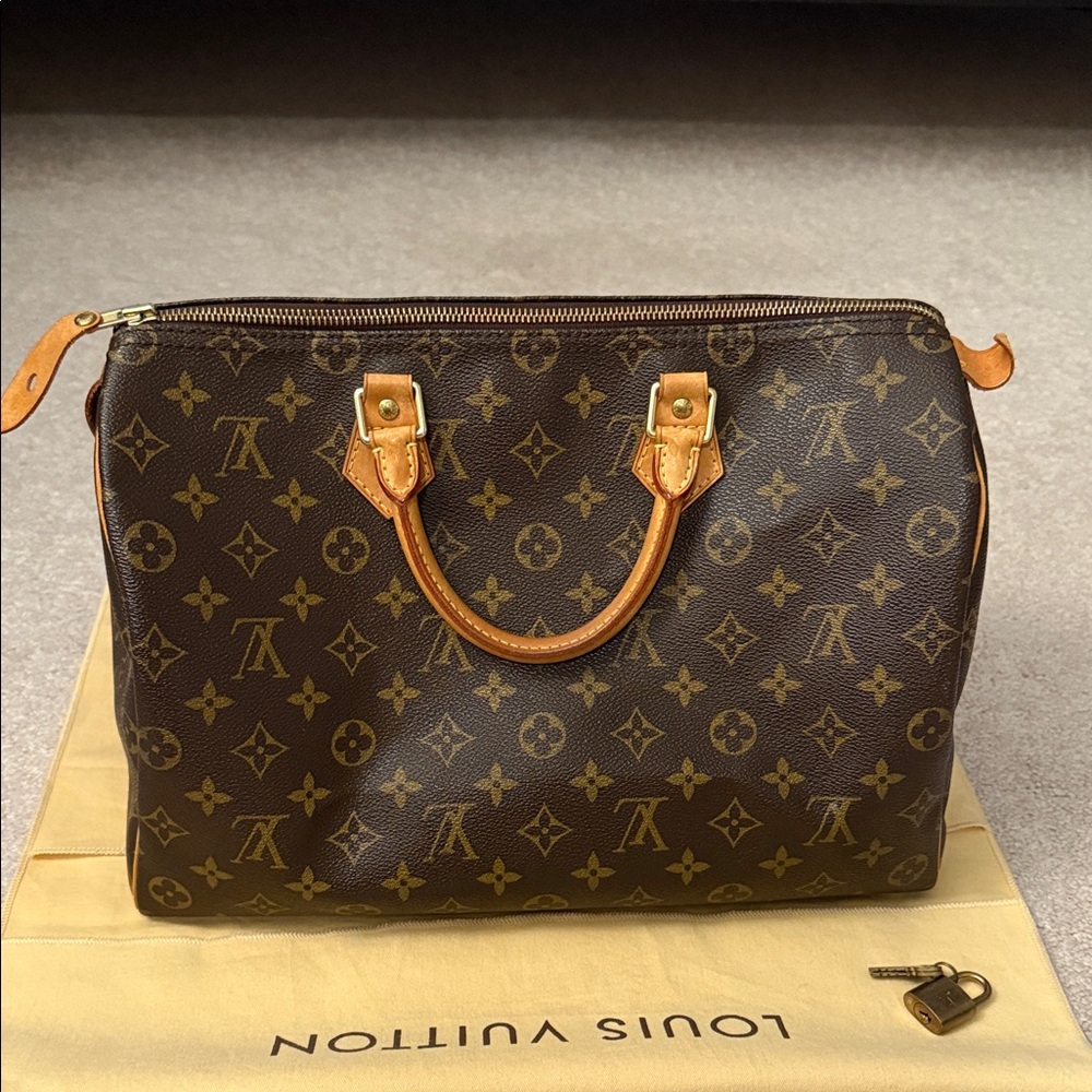 Louis Vuitton Monogram Speedy 30 from 2010